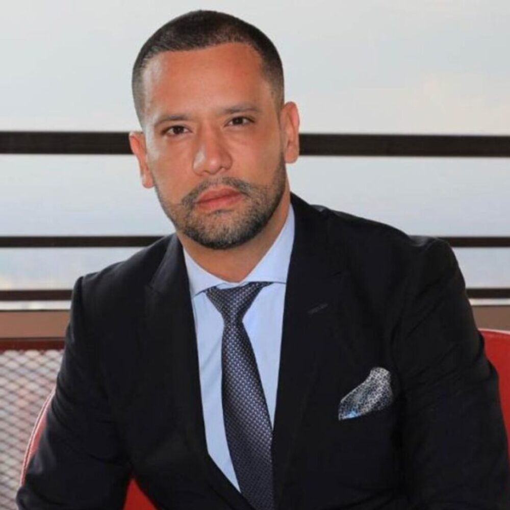 Condenado Diego Cadena por soborno a testigo clave en el caso Uribe