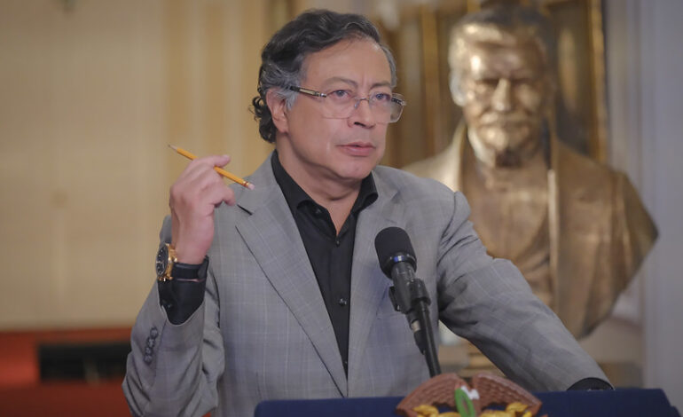 “La salud se la han robado sistemáticamente”: Petro revela cifras alarmantes de la crisis en EPS y llama a reformar el sistema