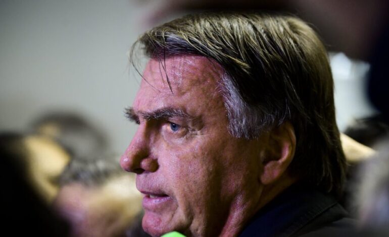 Brasil: Jair Bolsonaro recibe el alta médica y es trasladado nuevamente a prisión bajo estrictas medidas de seguridad