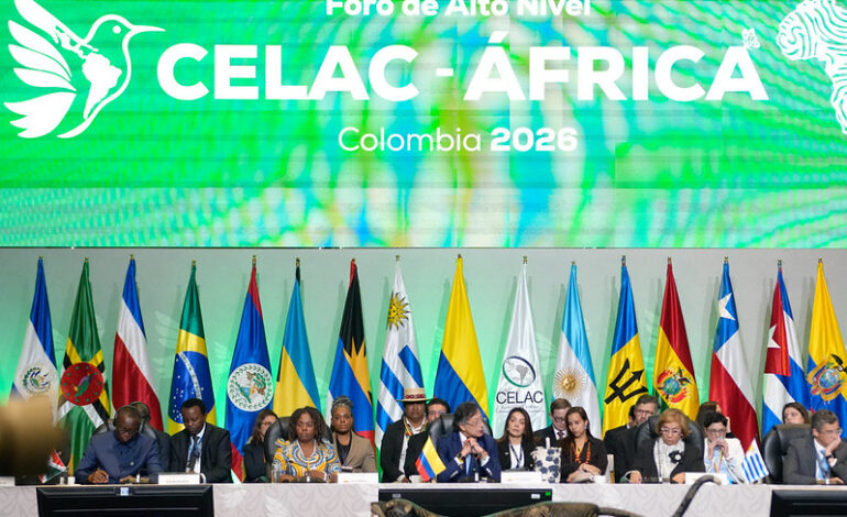 Petro propone a África y América Latina limpiar juntos la matriz energética del mundo